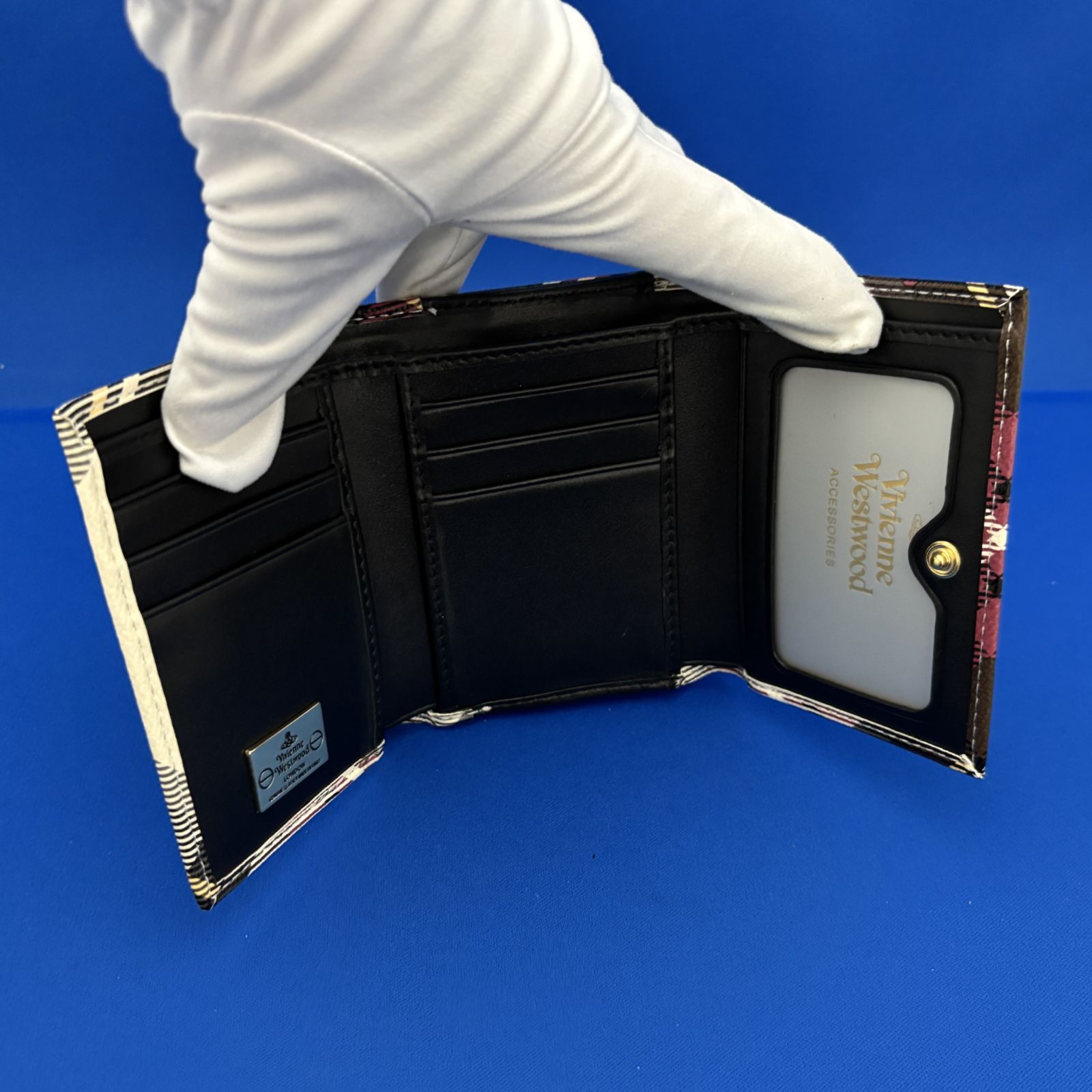 新品・未使用・正規品】ヴィヴィアンウエストウッド 三つ折財布 