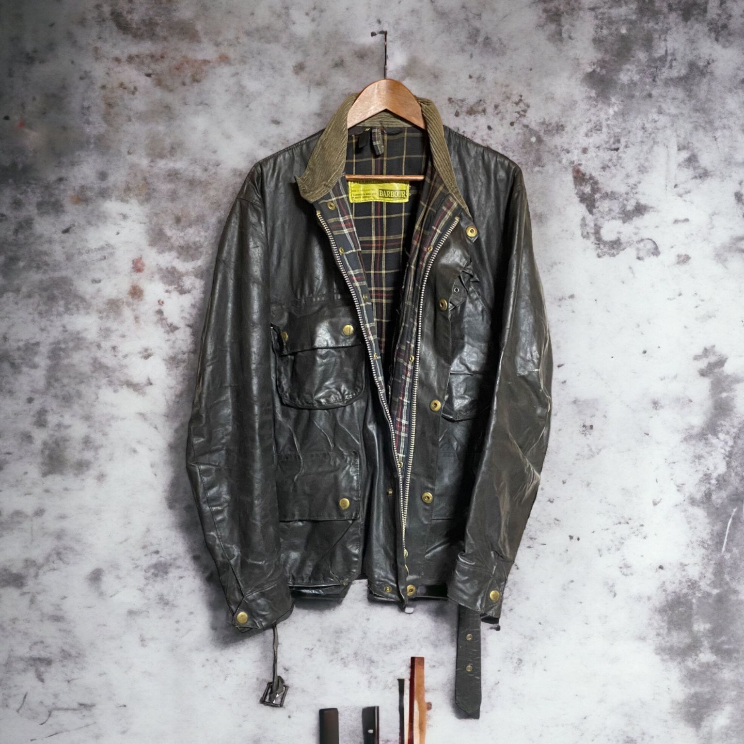 Barbour International バブアー インターナショナル 【数量は多