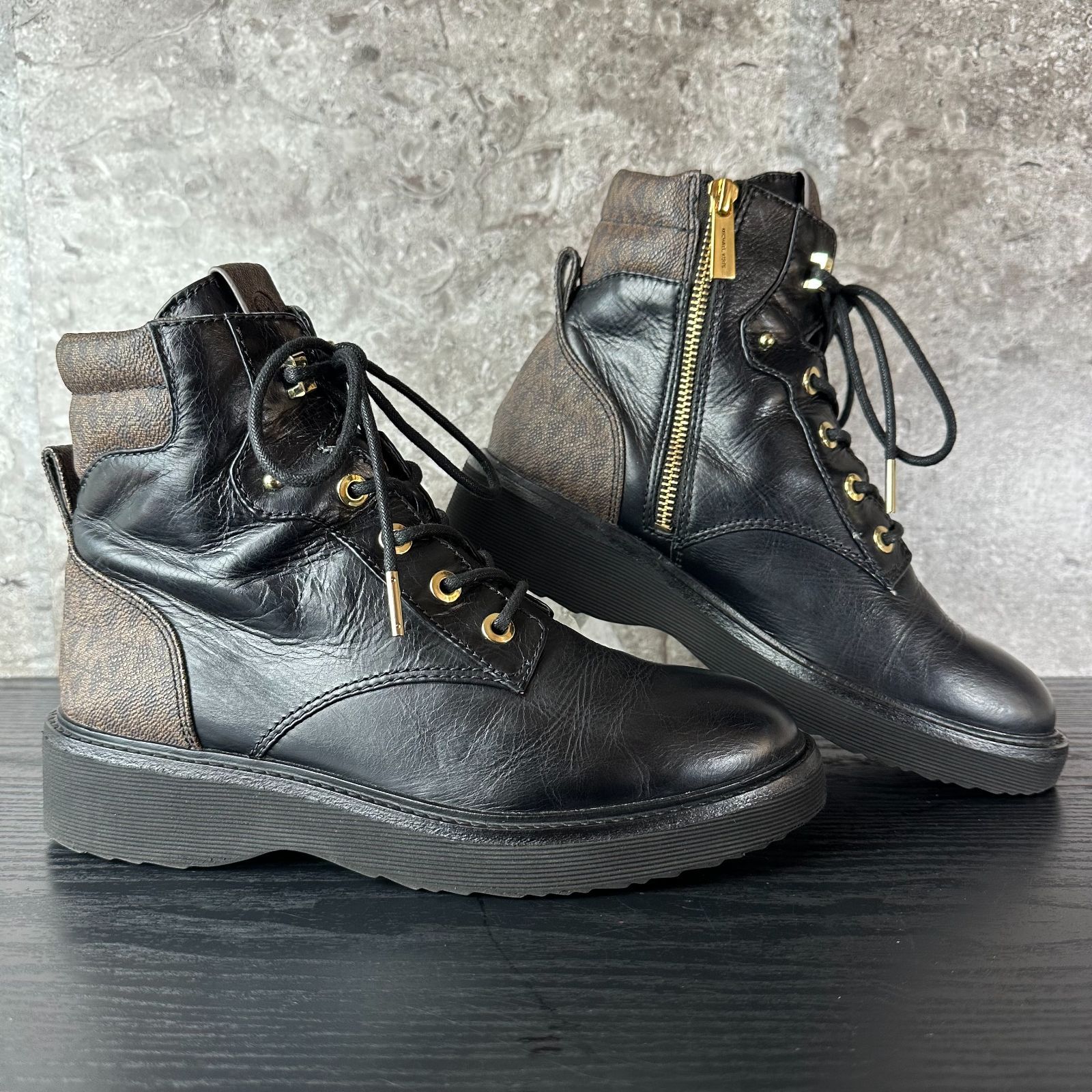 レースアップショートブーツ