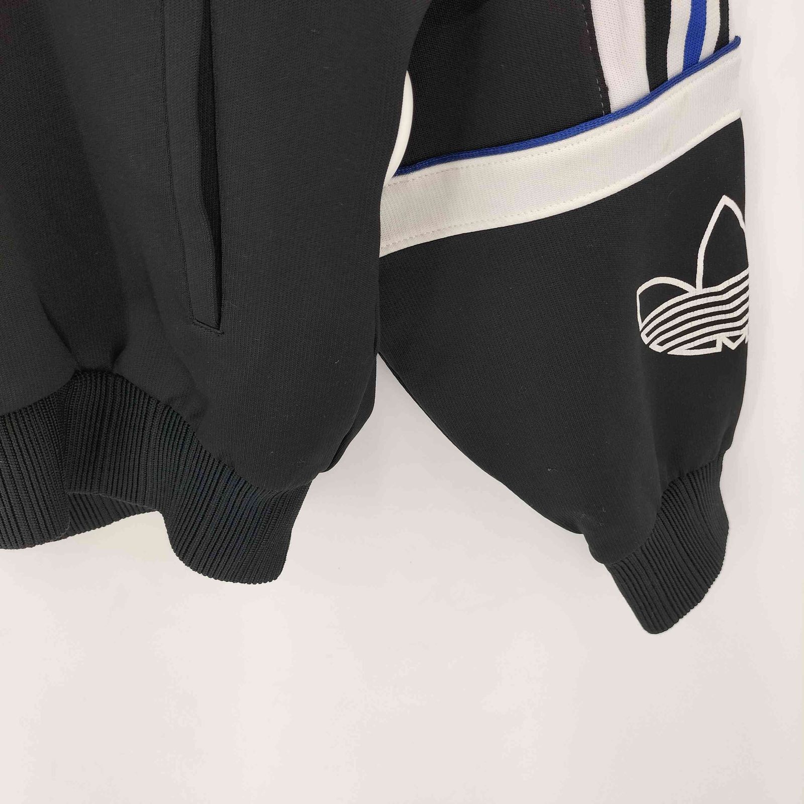アディダス adidas 80-90s ロゴデザイン ジップアップ トラック アディダス adidas 80-90s ロゴデザイン ジップアップ トラック