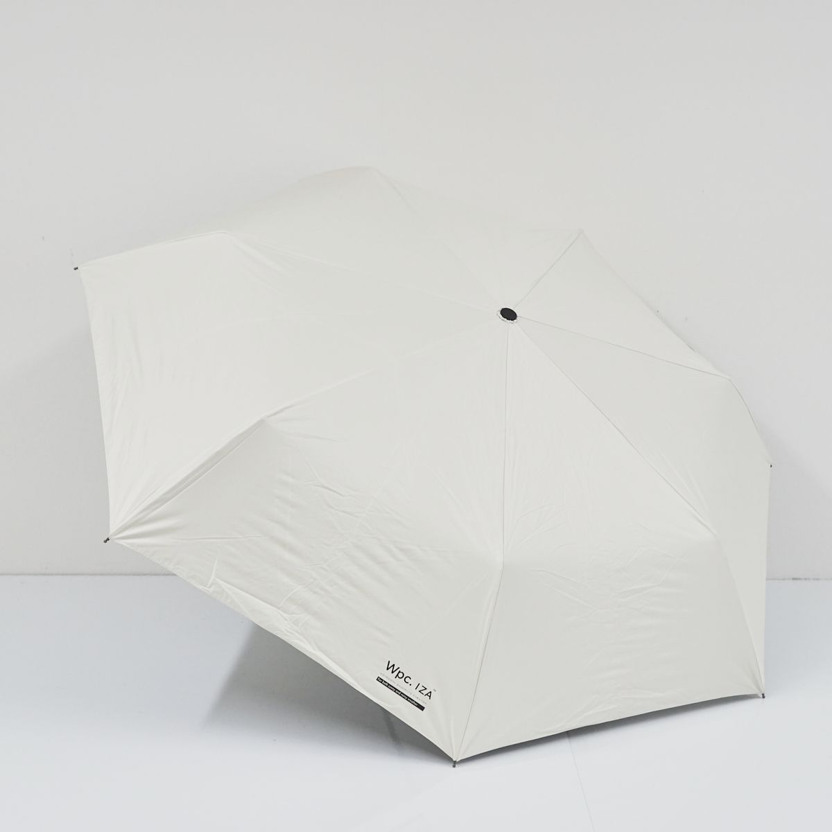 折りたたみ日傘 Wpc.IZA USED品 晴雨兼用 オフホワイト 自動開閉 UV 遮光 遮熱 遮蔽 男女兼用 ダブリュピーシー イーザ 58cm FA8615