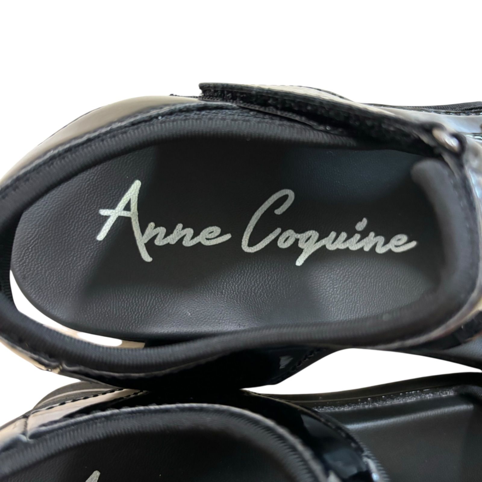 未使用 AnneCoquine アンコキーヌ サンダル エナメル Lサイズ Anne Coquine アンコキーヌ 幅が調整できるサンダル キラキラ