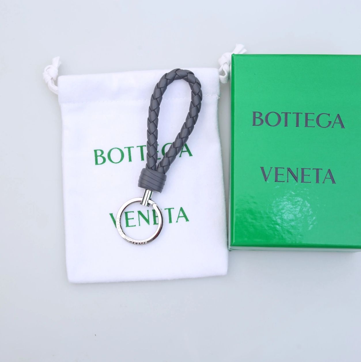 BOTTEGA VENETA x キーケース・キーリング のアイテム グレー