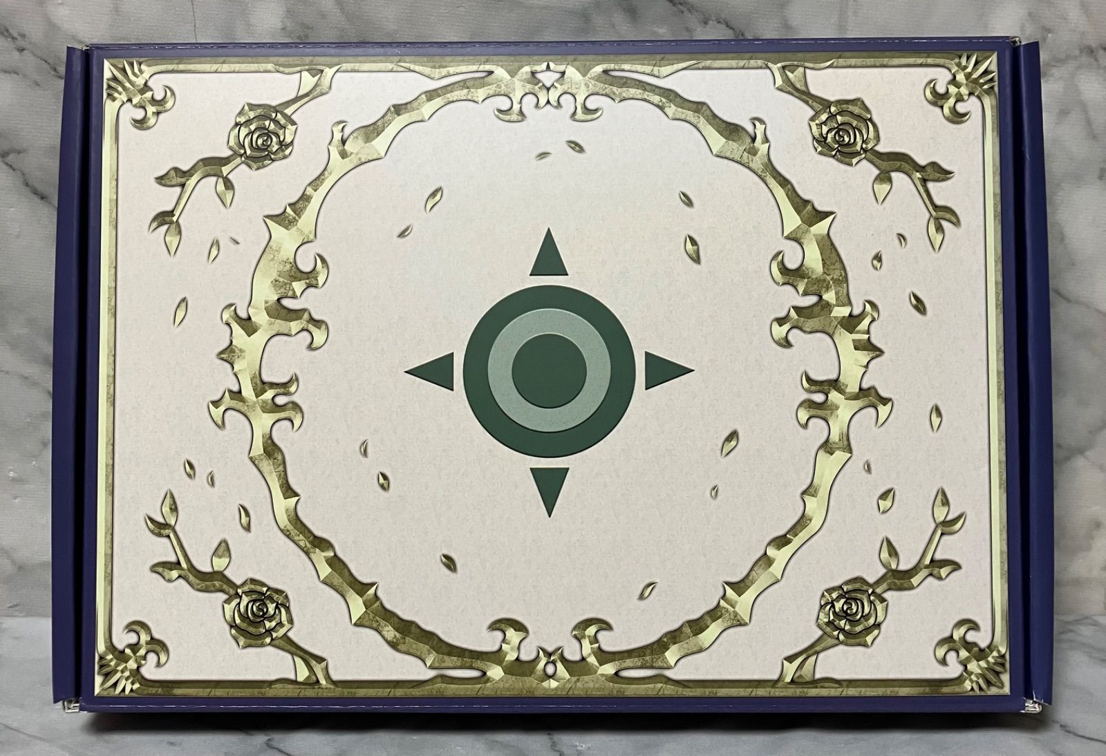 シャドウバースエボルヴ 白翼の守護神・アイテールプレイマット 海外