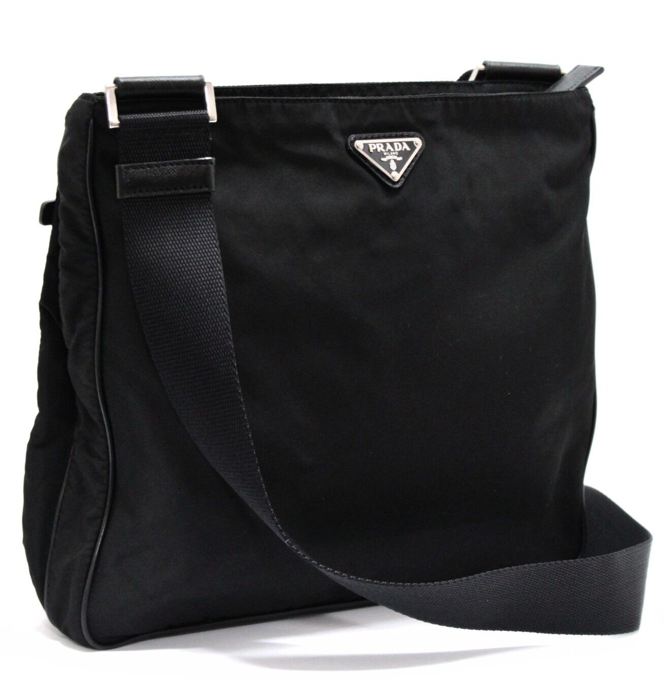 プラダ PRADA 三角ロゴ ショルダーバッグ 背面ポケット ナイロン 黒 