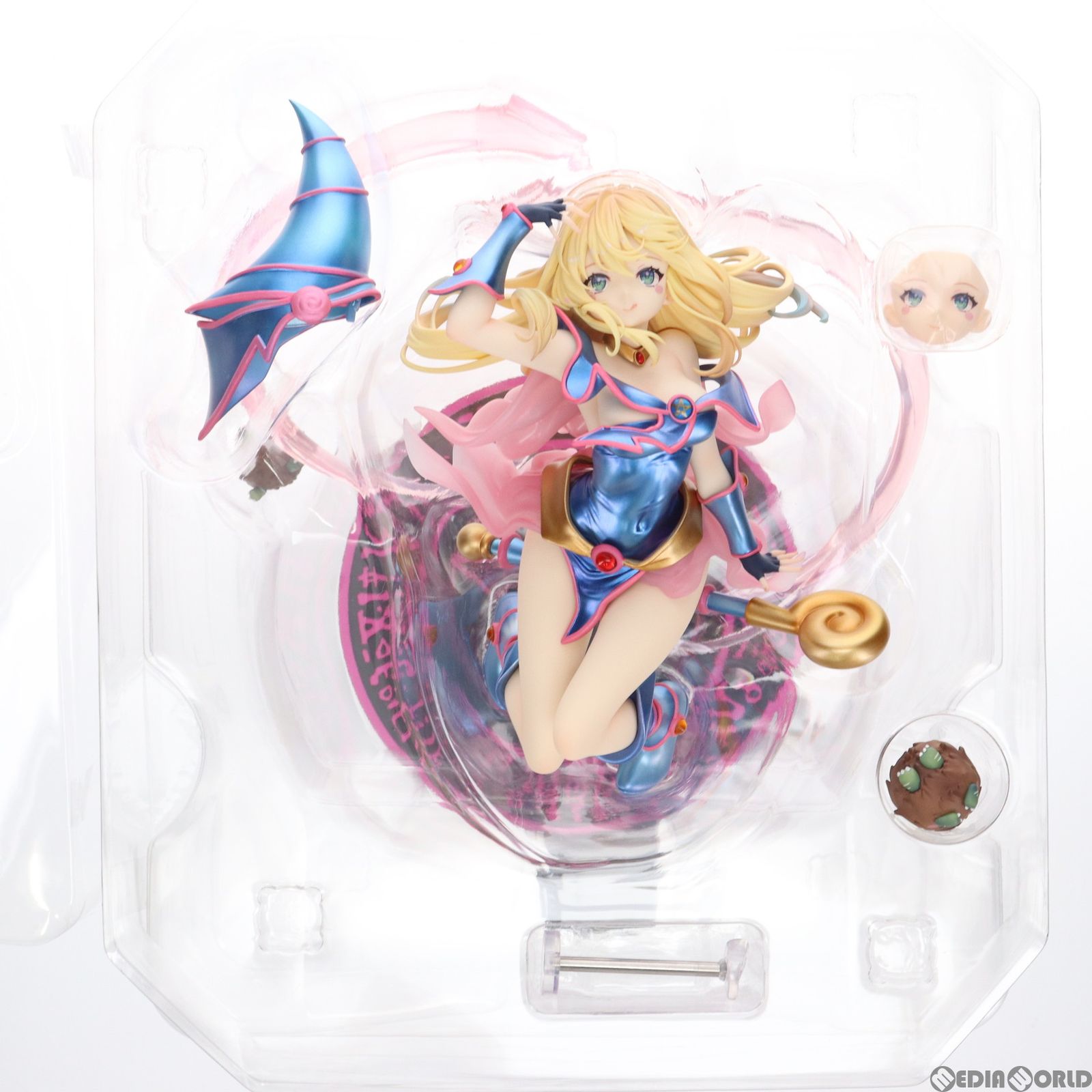 【年末セール】MAGI ARTS ブラック・マジシャン・ガール　1/6フィギア Amazon.co.jp: ブラック・マジシャン・ガール フィギュア 1/4