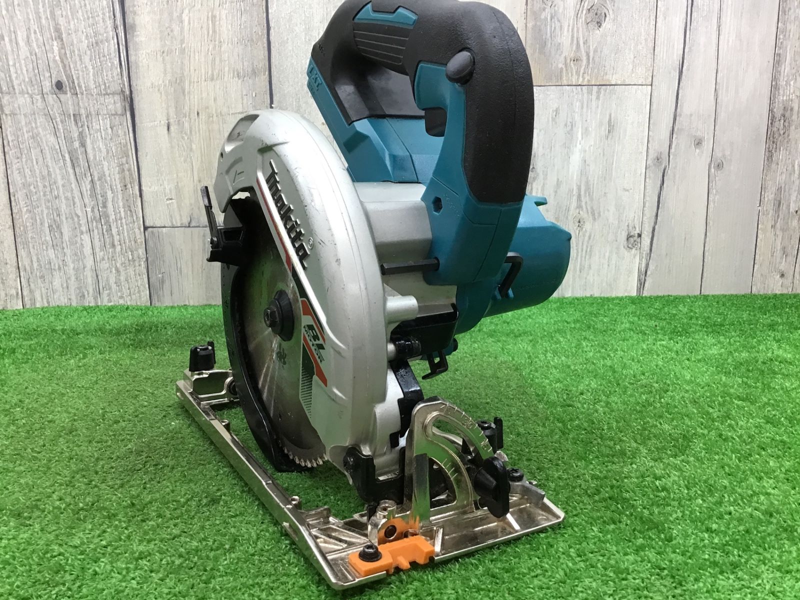 【超特価SALE開催中！】 動作品 □マキタ makita コードレス丸のこ HS631DZ□アクトツール富山店□D