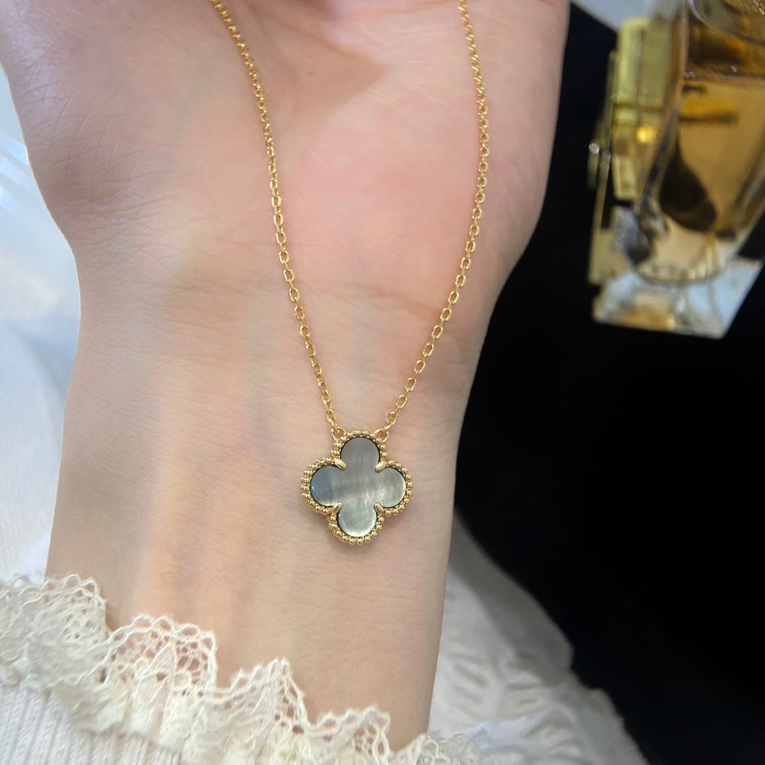 マジック アルハンブラ ロングネックレス 1モチーフ ヴァン クリーフ-アーペル Van Cleef - Arpels VCARO49L00｜ ｜ -WTO輸入3