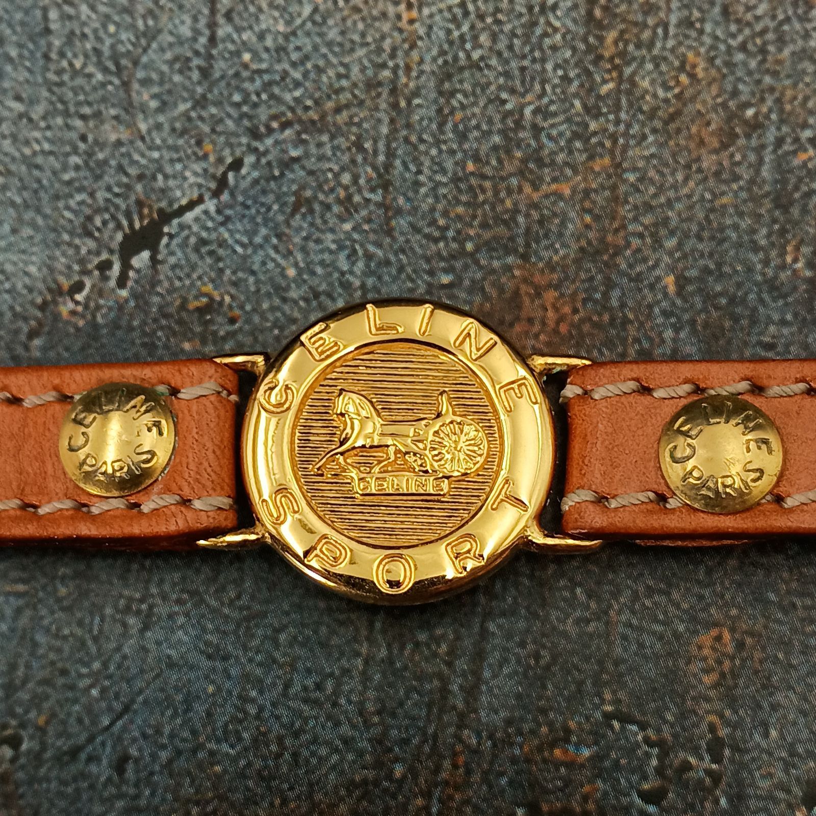 お勧め⭕セリーヌ レザーブレスレット CELINE：洗練された 