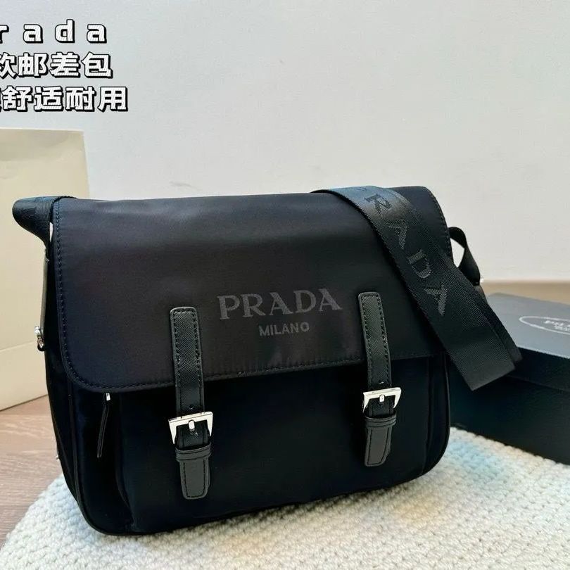 新品未使用 箱付  Ｐｒａｄａ  ノベルティトートバッグ 専用ページ