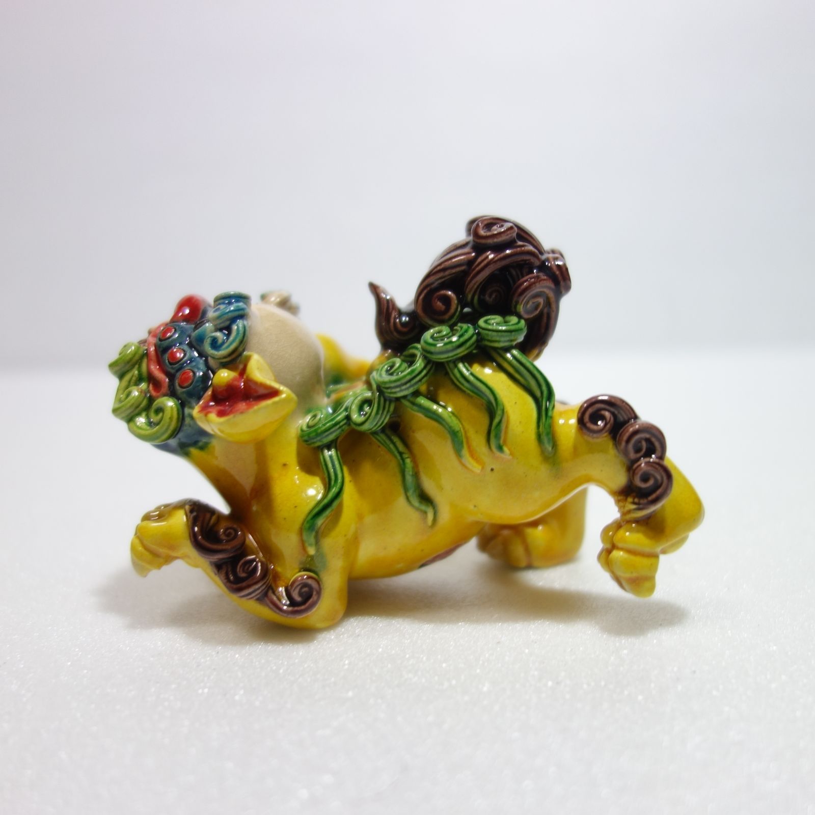 台湾 交趾焼（こうちやき）獅子 - メルカリ