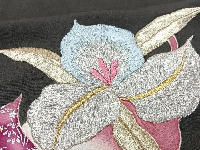 A94愛華 着物 小紋　正絹　美品 A94愛華 着物 藍染 正絹小紋 更紗 唐草紋様 花鳥 シノワズリ
