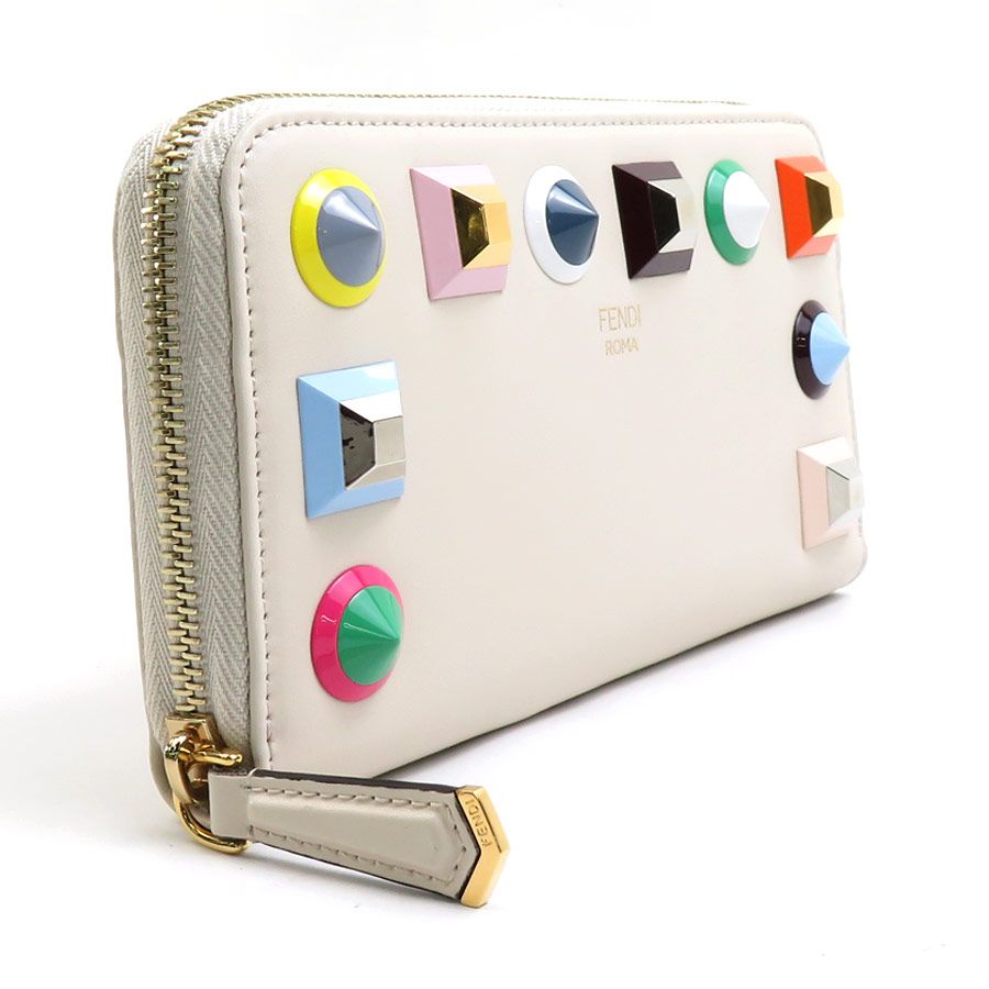 フェンディ FENDI ラウンドファスナー長財布 スタッズ - メルカリ