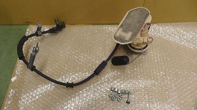 レッツ バスケット CA4AA-126xxx の 燃料ポンプ 1758857628