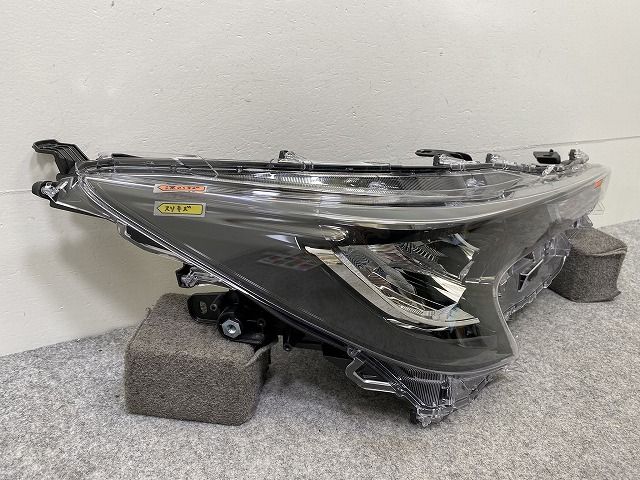 カローラ セダン ツーリング 210系 NRE210 ZRE212 MZEA17 ZWE211 ZWE214 ZWE219 ZWE215 純正 右 ヘッドライト LED 刻印U 12-633 144585