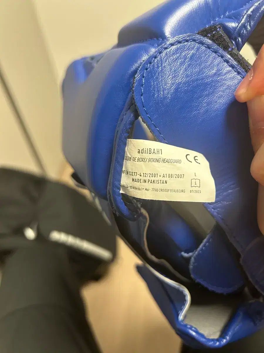 adidas アディダス