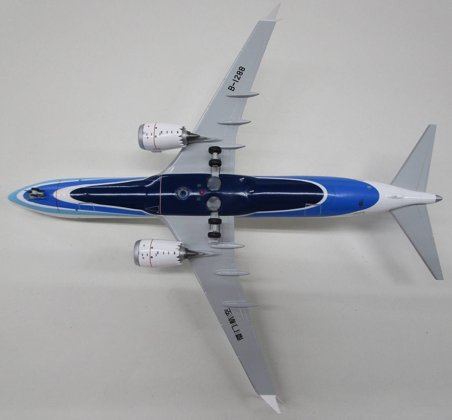 InFlight Die-Cast Models Xiamen Airlines B787-8 Dreamliner w