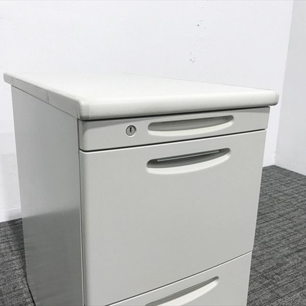 オカムラ 脇デスク