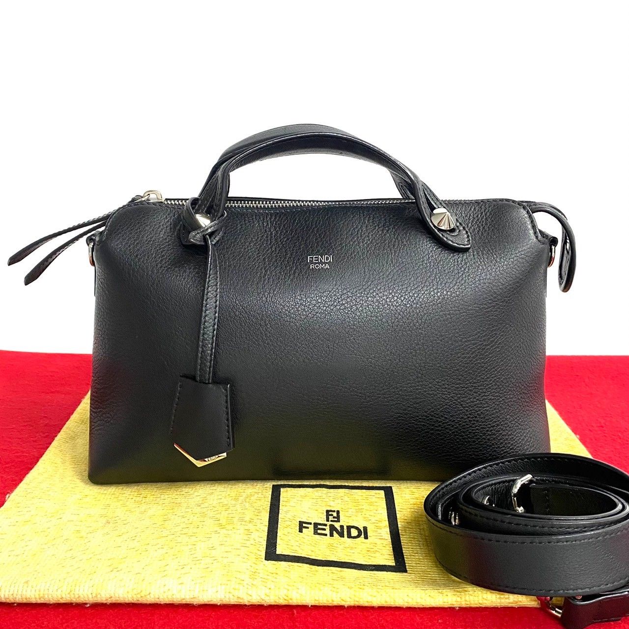 極 美品 希少品 FENDI フェンディ バイザウェイ レザー 本革