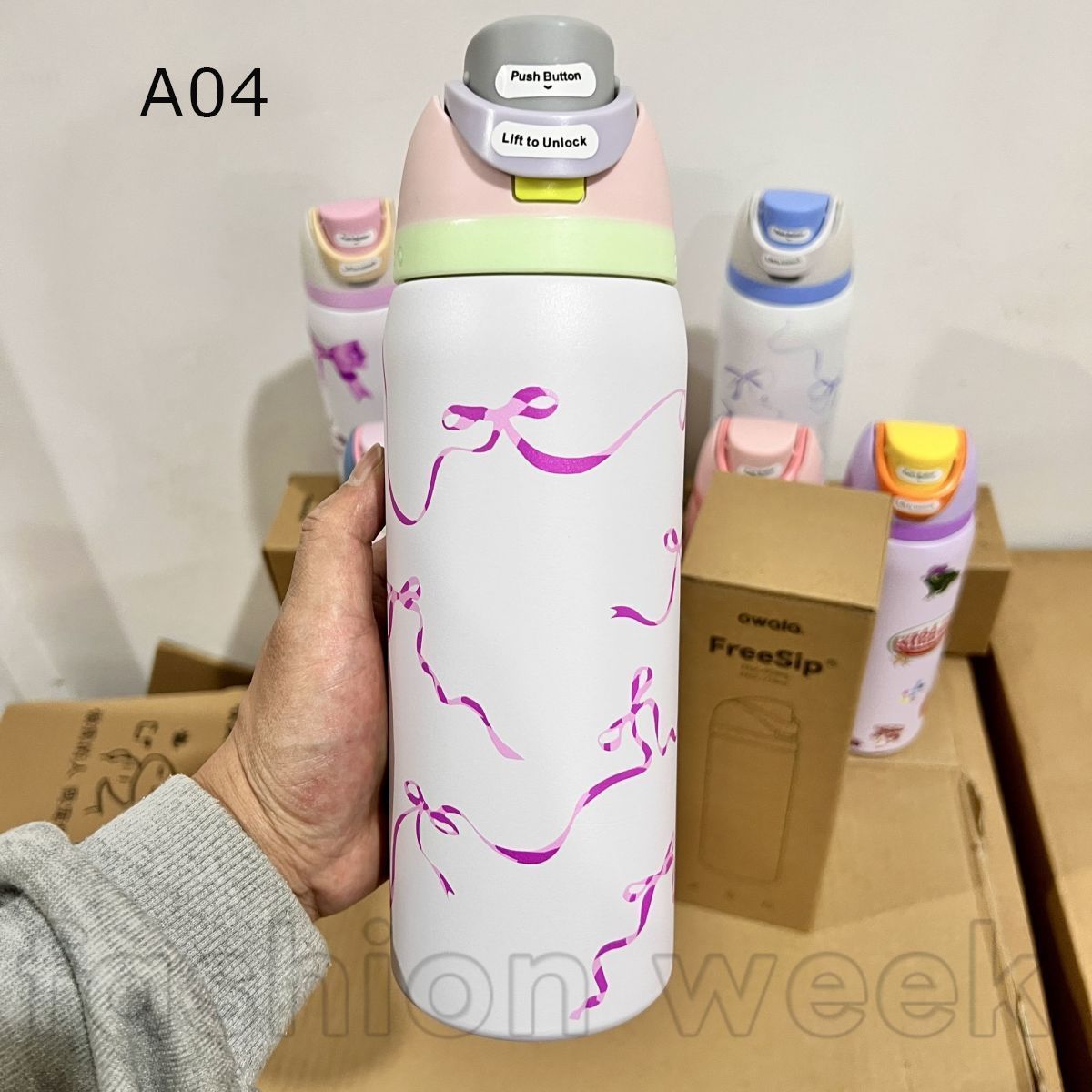 新品　owala 水筒 漏れ防止 内蔵ストロー 新品 OWALA 水筒 32oz ストロー内蔵 漏れ防止 断熱 7色選択可能