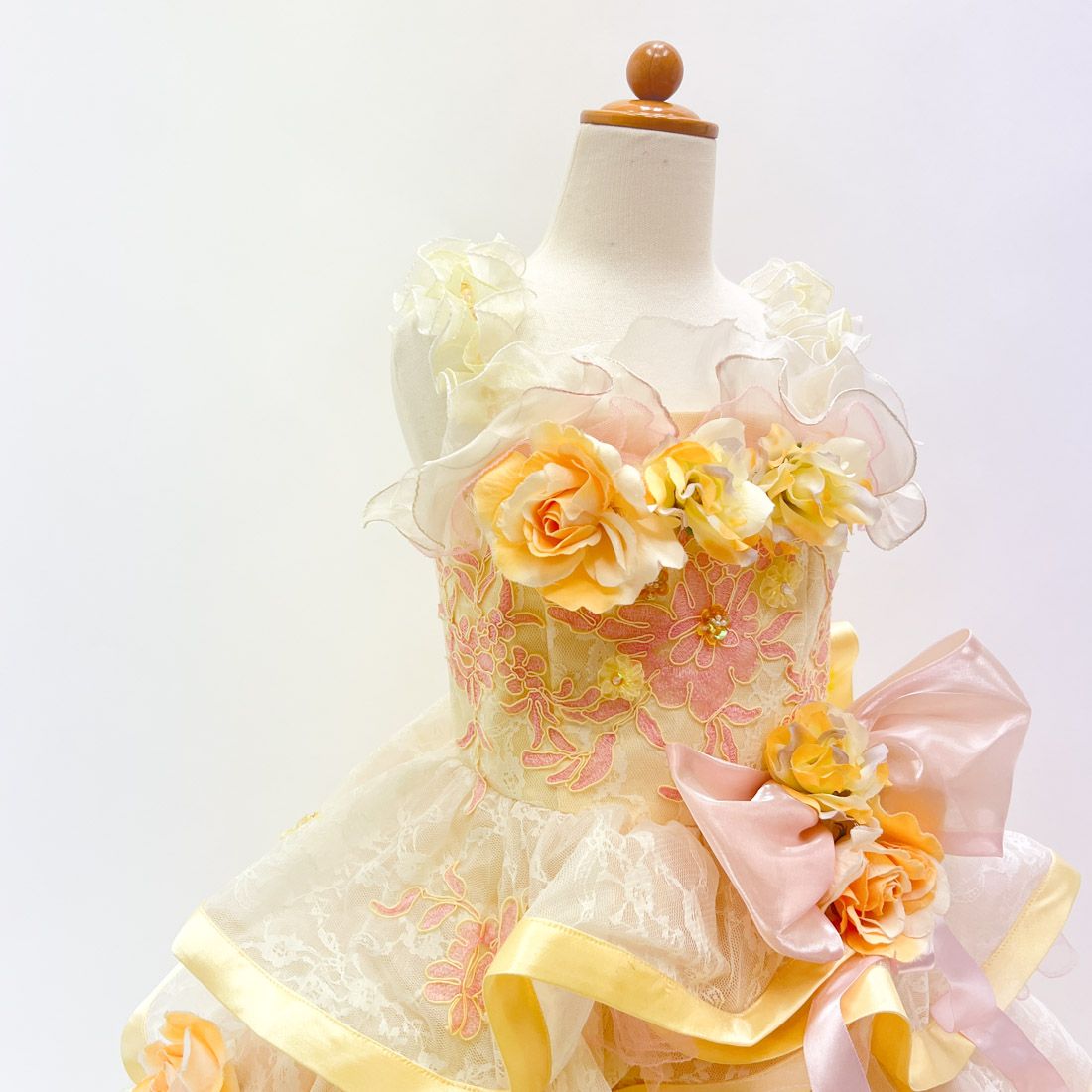 イエロー系 不明