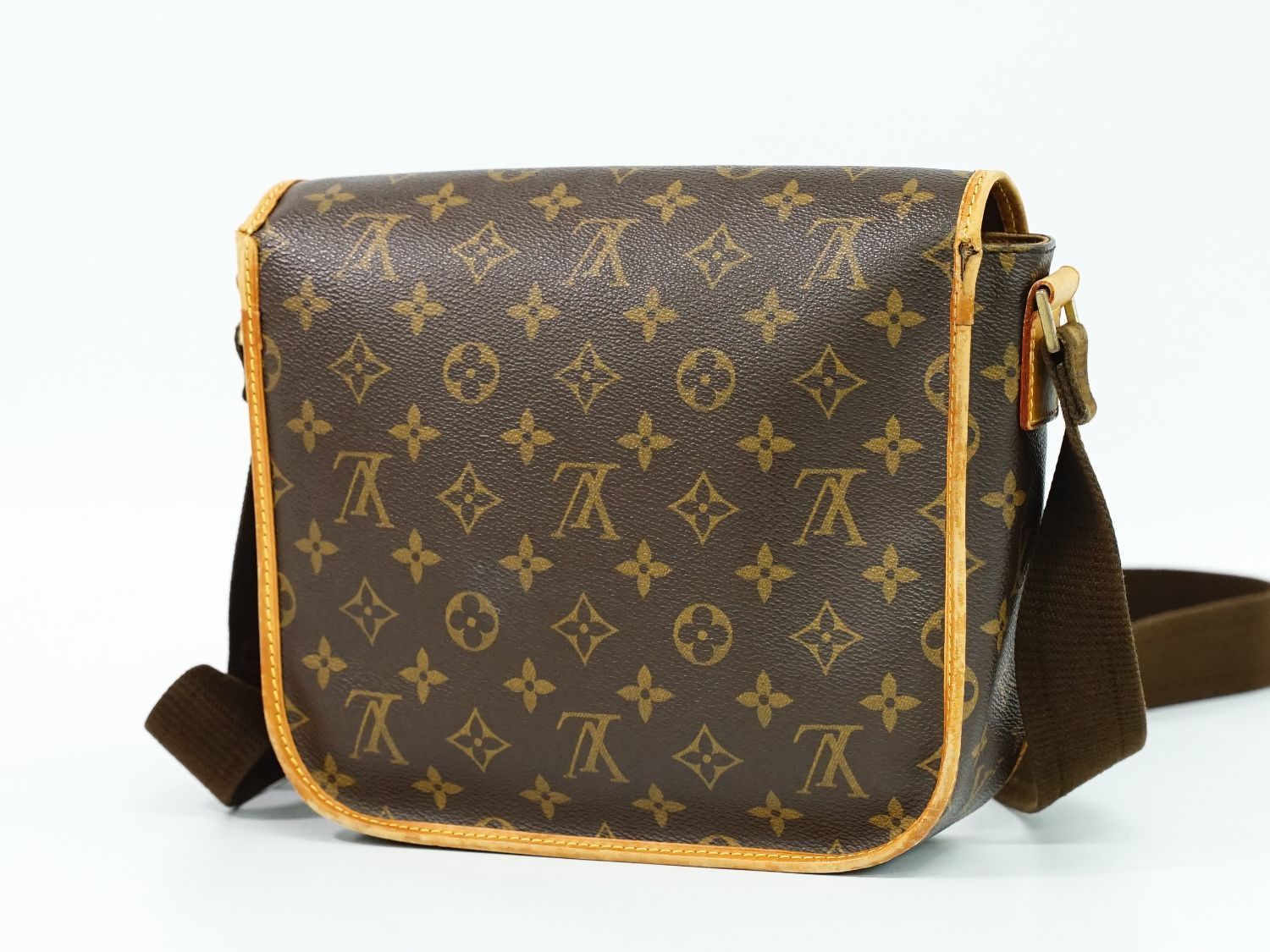 ルイ・ヴィトン LOUIS VUITTON メッセンジャーボスフォールPM