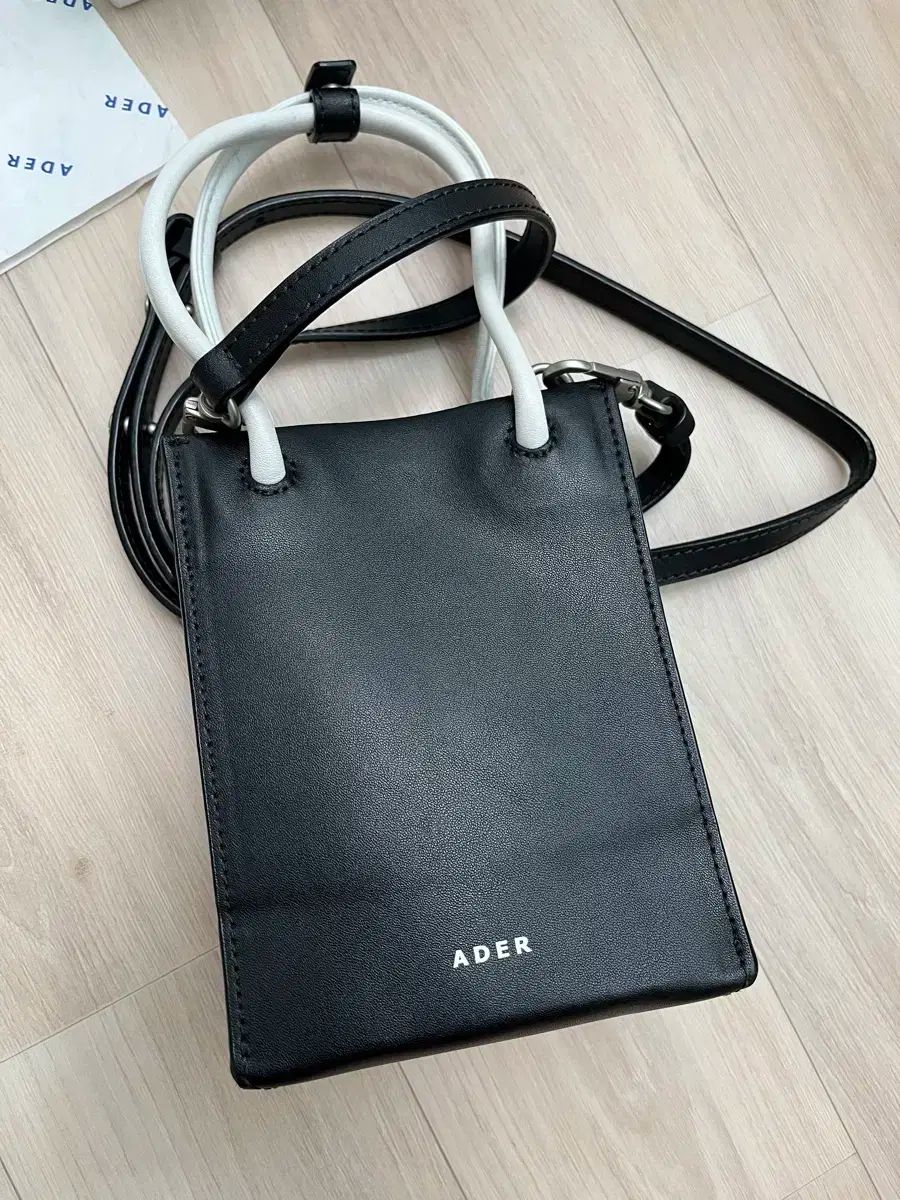 ADERERROR アーダーエラー スモール ブルーバッグ ノワール