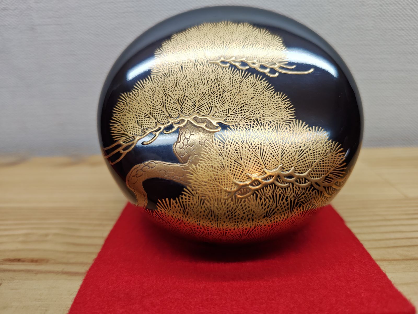 逢絢亭】茶道具 大棗 輪島塗 沈金 花の丸四君子蒔絵 木製 馬場龍公