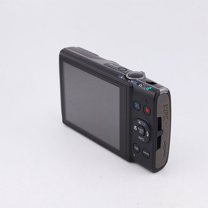 Canon IXY 650BK　シルバー　新品未開封品 新品・未開封品 Canon IXY 650 BK Canon IXY 650BK シルバー 新品未開封品