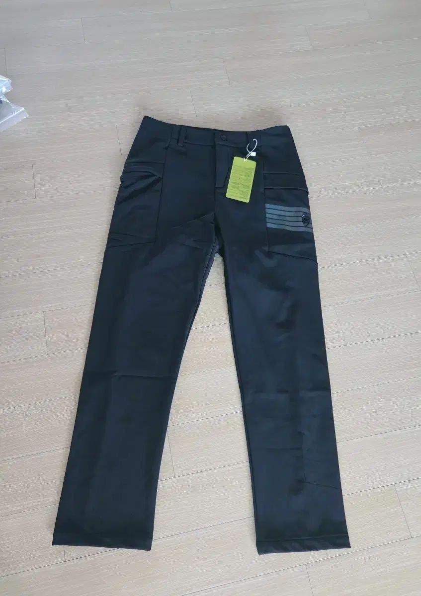 アメージングクリー レディース ブラック カーゴパンツ
