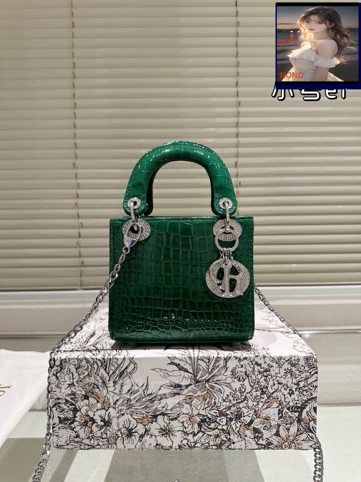 ふく　ディオール　DIOR シークイン　893 マスカレード　ホリデー ルージュ ディオール フォーエヴァー リキッド シークイン