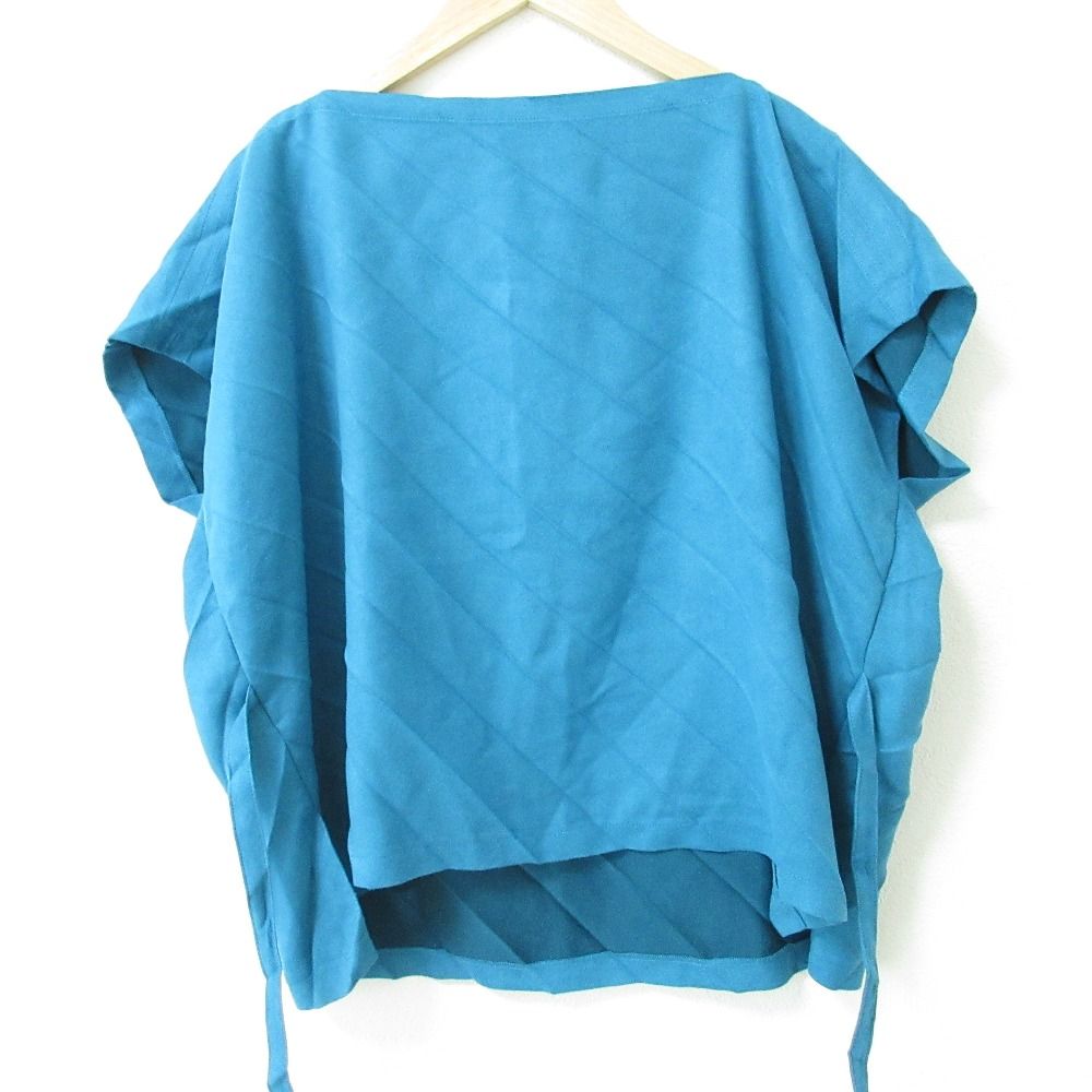 美品 me ISSEY MIYAKE ミー イッセイミヤケ ショートスリーブ ハイネック ボックスプリーツ ブラウス カットソー MI11FK615 パープル レディース 古着 中古 ISSEY MIYAKE - 美品 me ISSEY MIYAKE ミー イッセイミヤケ