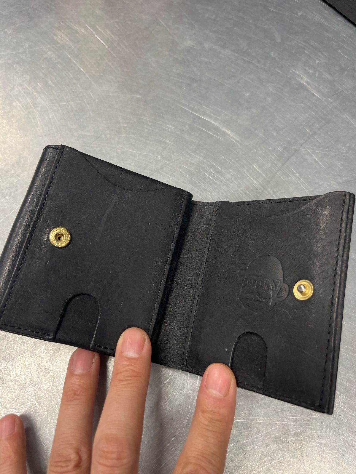 BEERBELLYビアベリー 二つ折り財布 プエブロブラック