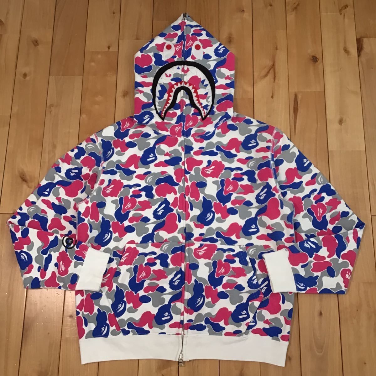 A BATHING APE　シャークパーカー　新潟限定裏原