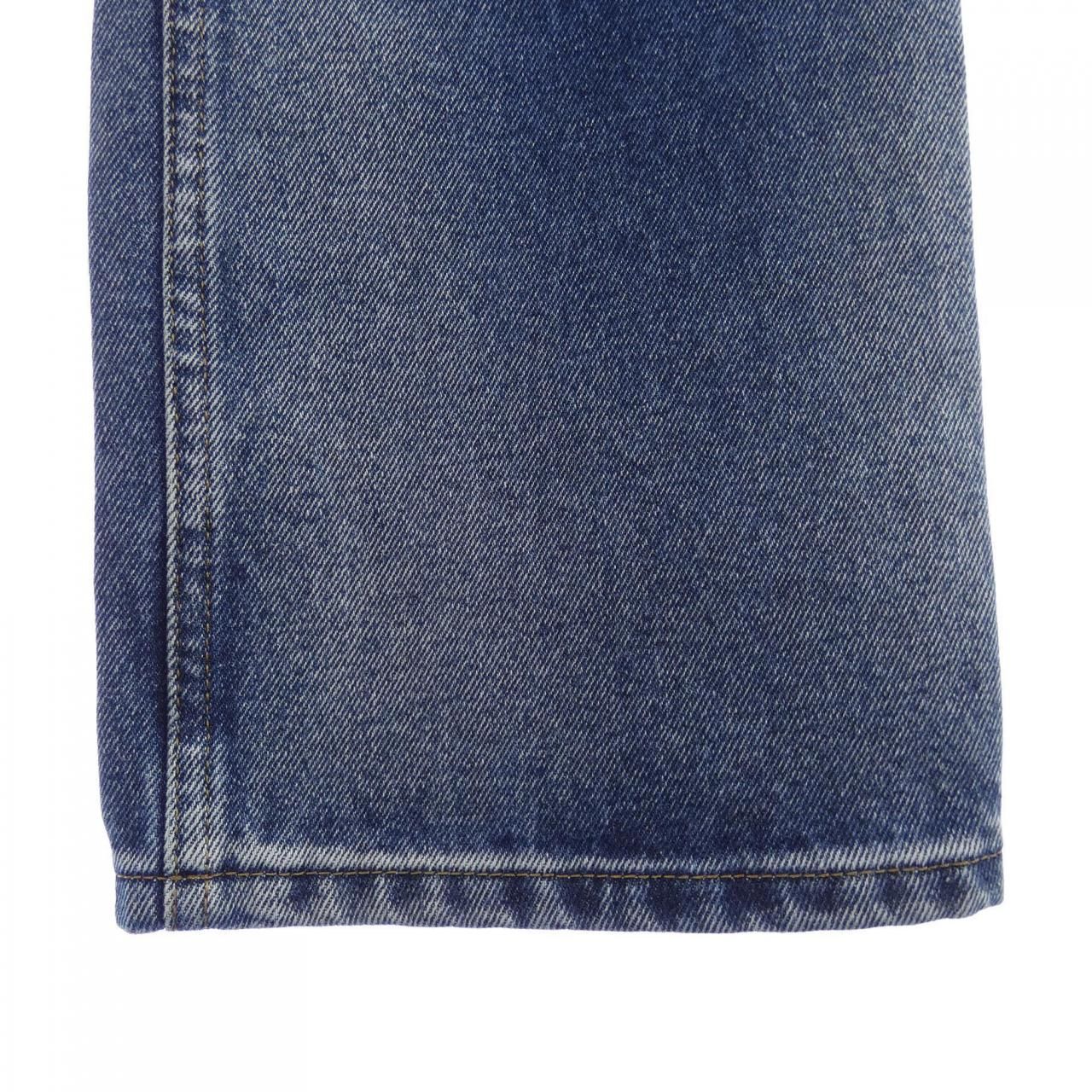 レギュラー フィット