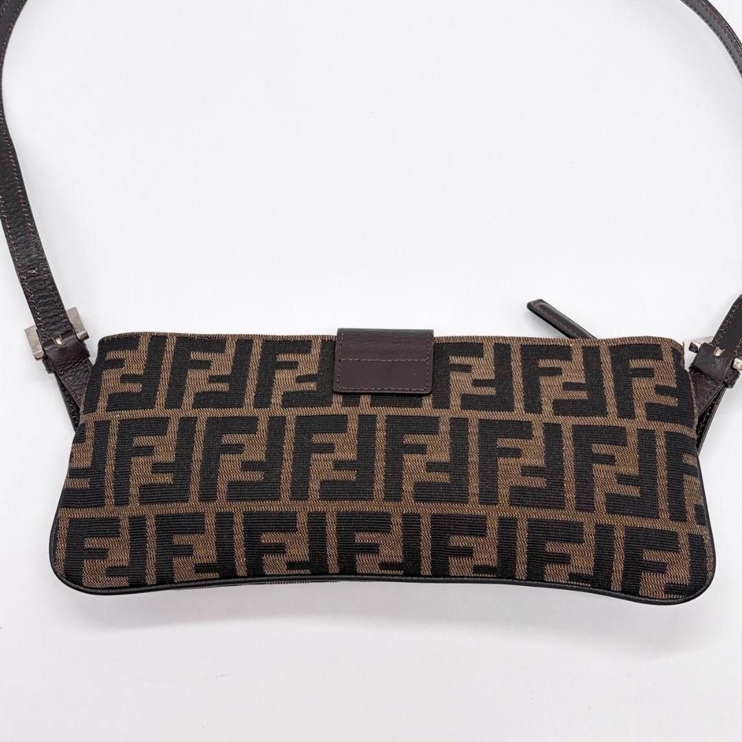 【美品✨】FENDI マンマバケット アクセサリーポーチ ズッキーノ 金具 linkvintage_824a824-31625