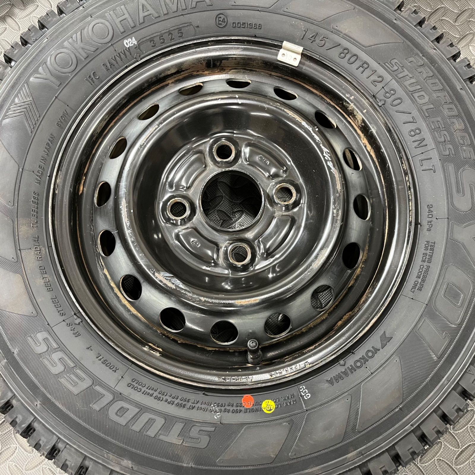 美しい 25年製 タイヤ 145 80R12 80 78N LT ヨコハマ SY01V ホンダ アクティ スタッドレスタイヤ 冬タイヤ 1065P