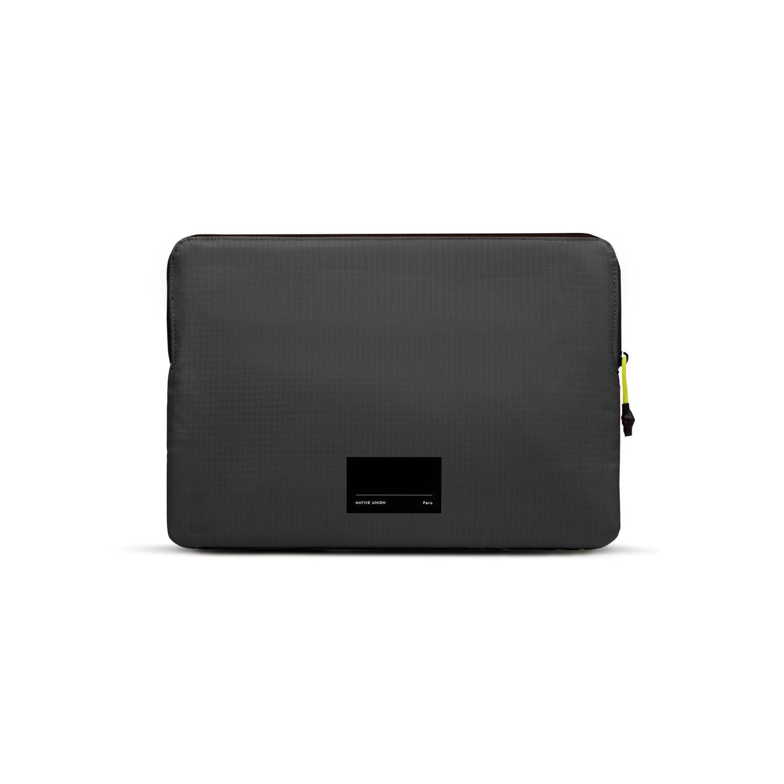 －100％リサイクルリップストップ生地製－MacBook Pro