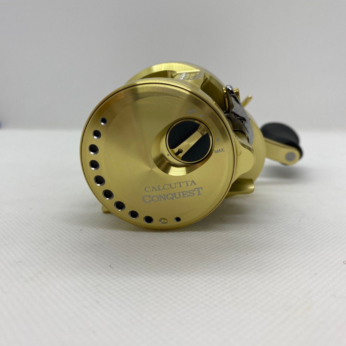 SHIMANO - ΨΨSHIMANO シマノ ベイトリール 　21 カルカッタ コンクエスト 201　箱付 042354 ΨΨ SHIMANO シマノ ベイトリール 21 カルカッタ コンクエスト