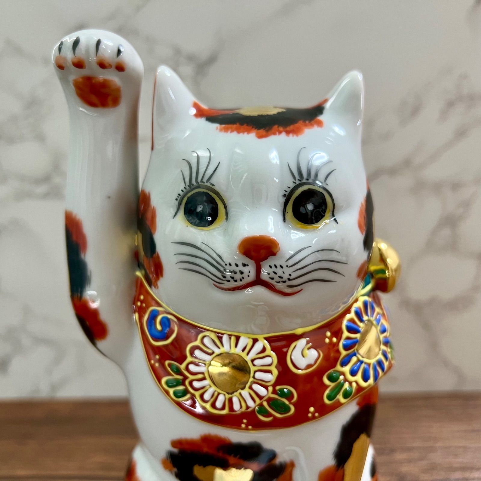 九谷焼】 6号 招き猫 金三毛 19.5cm 縁起物 置物 右手 金運招福 Maneki