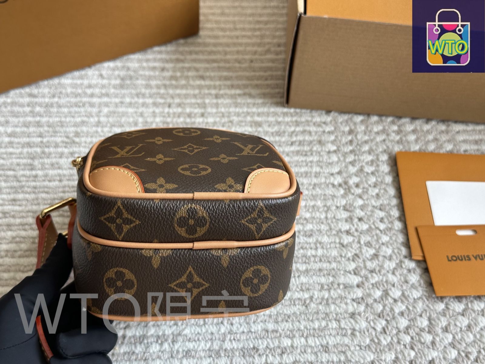 今日WTO】Louis Vuitton ルイ・ヴィトン アマゾーネ斜め掛け