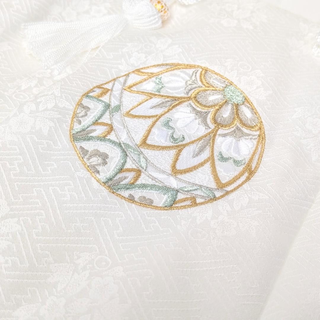 正絹】 絹100％ 七五三 3歳 被布コート 単品 白 毬 刺繍 SH11-1 - メルカリ