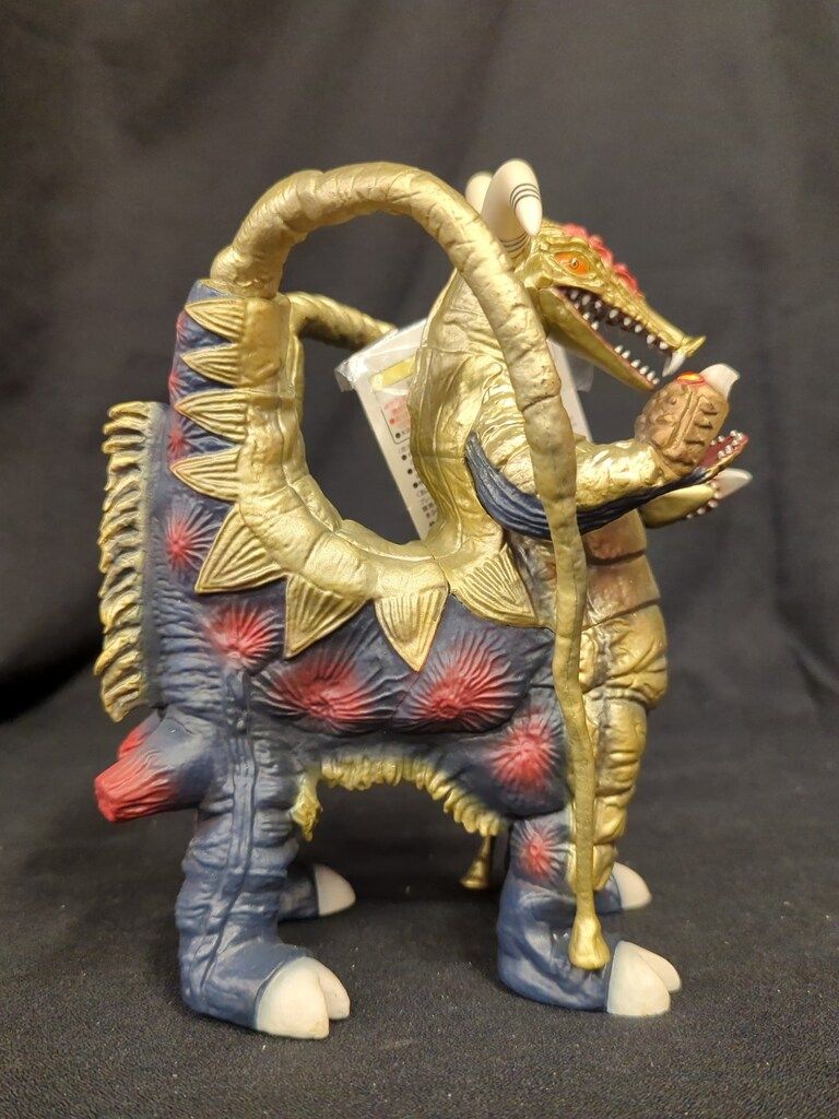 ウルトラ大怪獣シリーズ5000 EX