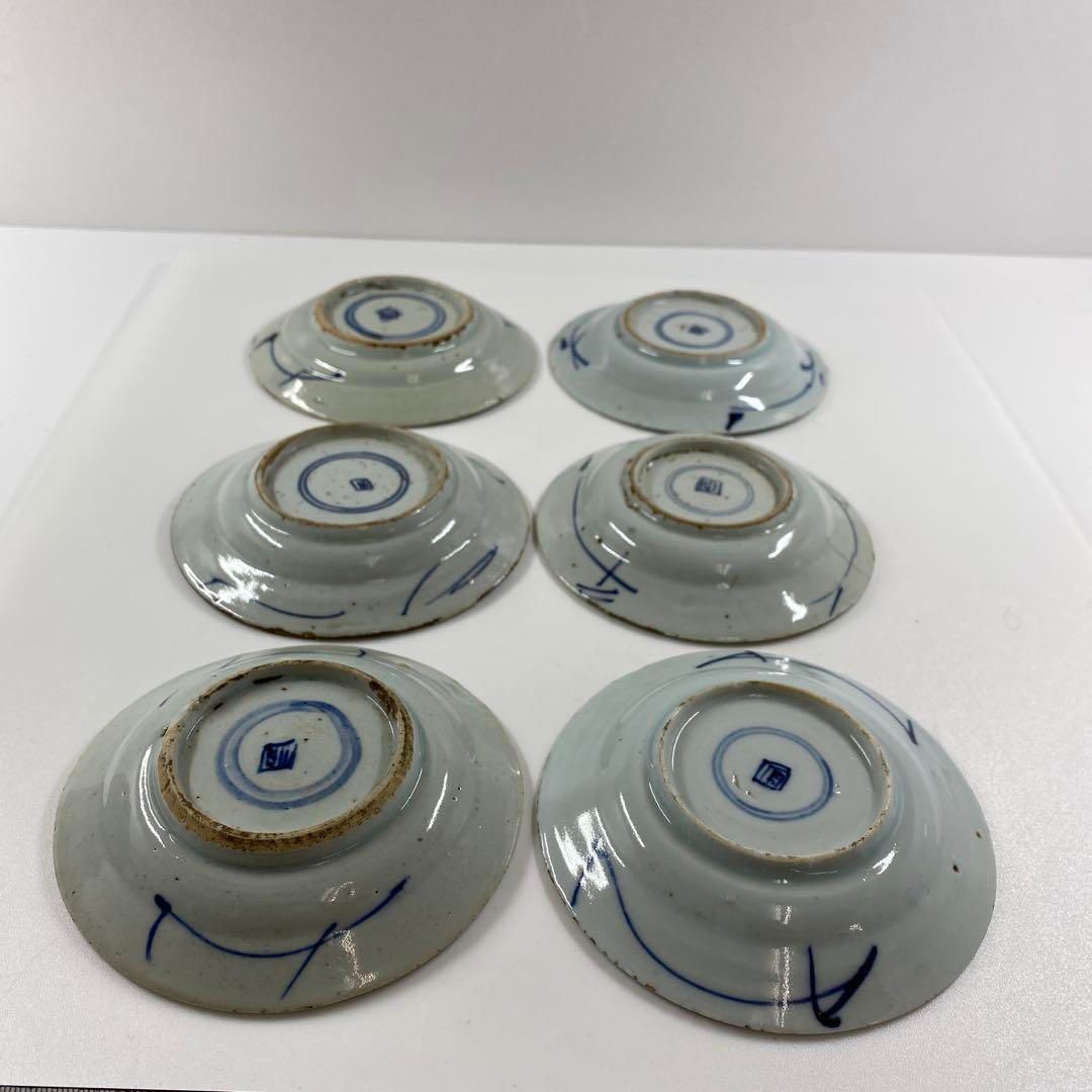専用　ち中国清朝時代青花中皿2枚　直径約15.5㎝　東Y7-0704⭐︎2Fタルオ 中国清朝時代 新渡青花皿6枚 木箱付 直径11.3㎝ 東Y6-1218④ - メルカリ