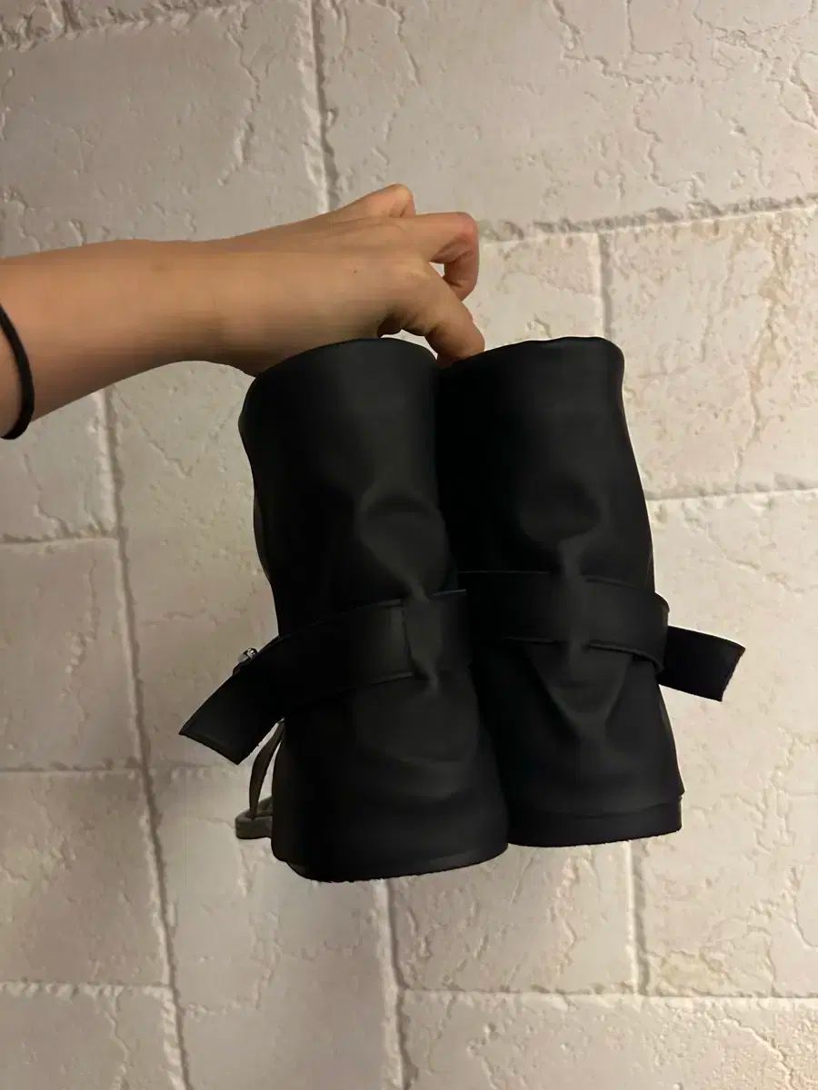 黒 ビーチサンダル アンクル ブーツ サンダル KIN-KAAI_COM