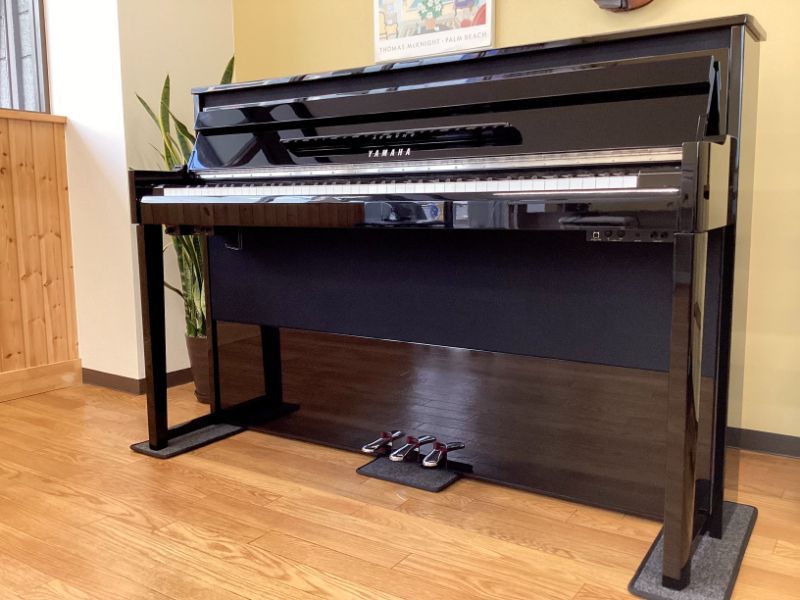 YAMAHA NU1X PBW 中古 2019年製 木製鍵盤 電子ピアノ 椅子付き