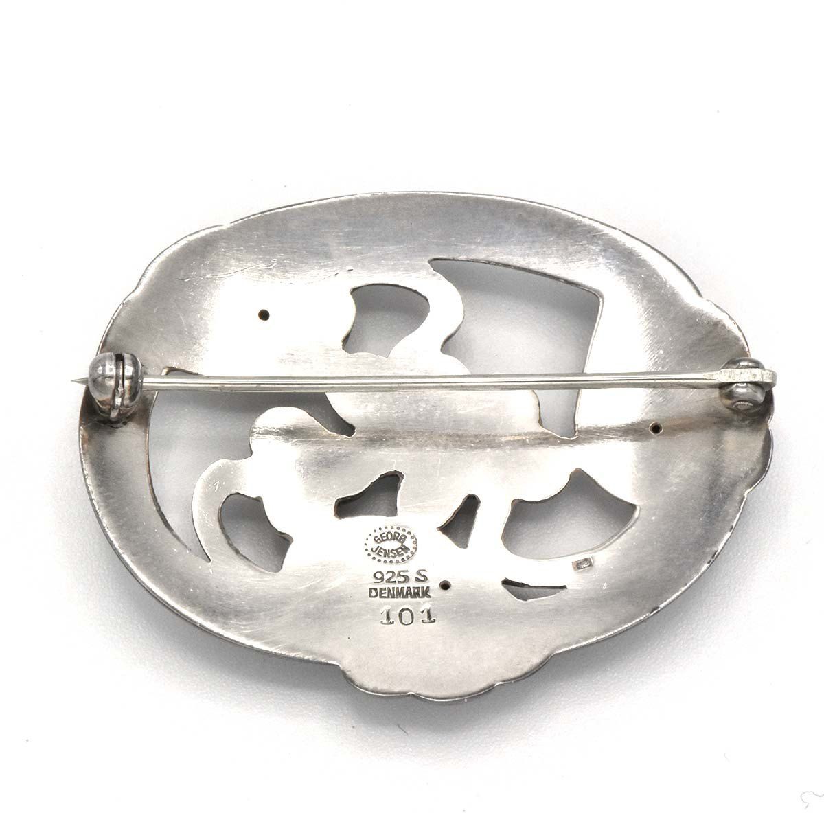 再出品しました‼️ジョージジェンセン　ブローチ　#101 再出品しました‼️ジョージジェンセン ブローチ #101 再出品しました