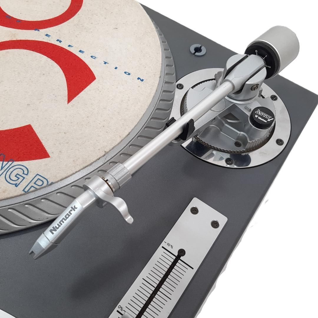 ターンテーブル