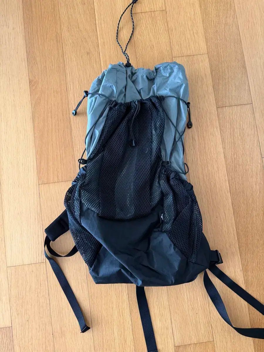 マウンテンローバー タールシアー 22 バックパック