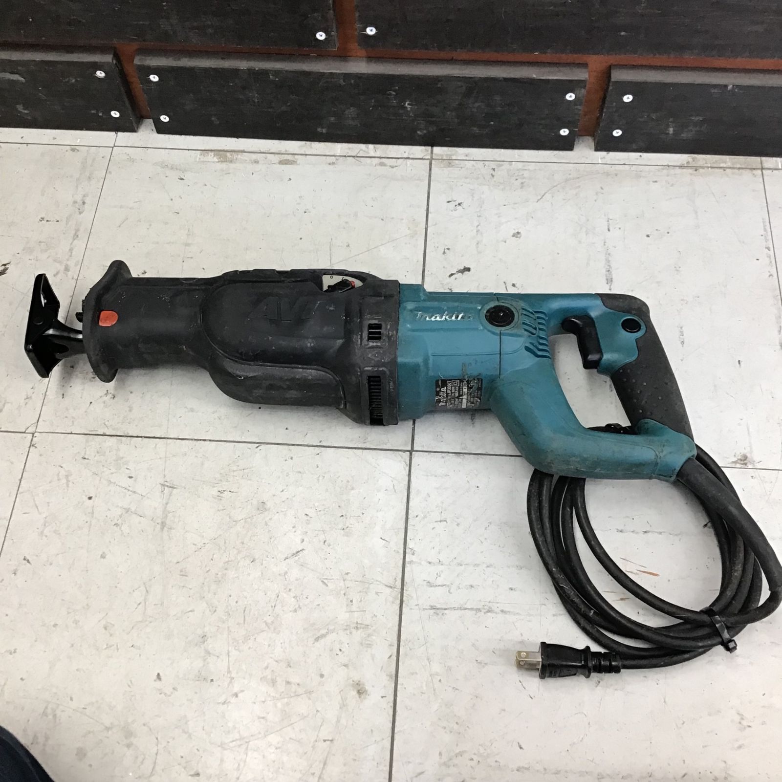 ☆中古品☆makita マキタ レシプロソー JR3050T セーバーソー